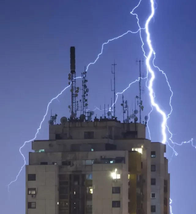 صاعقه گیر چیست