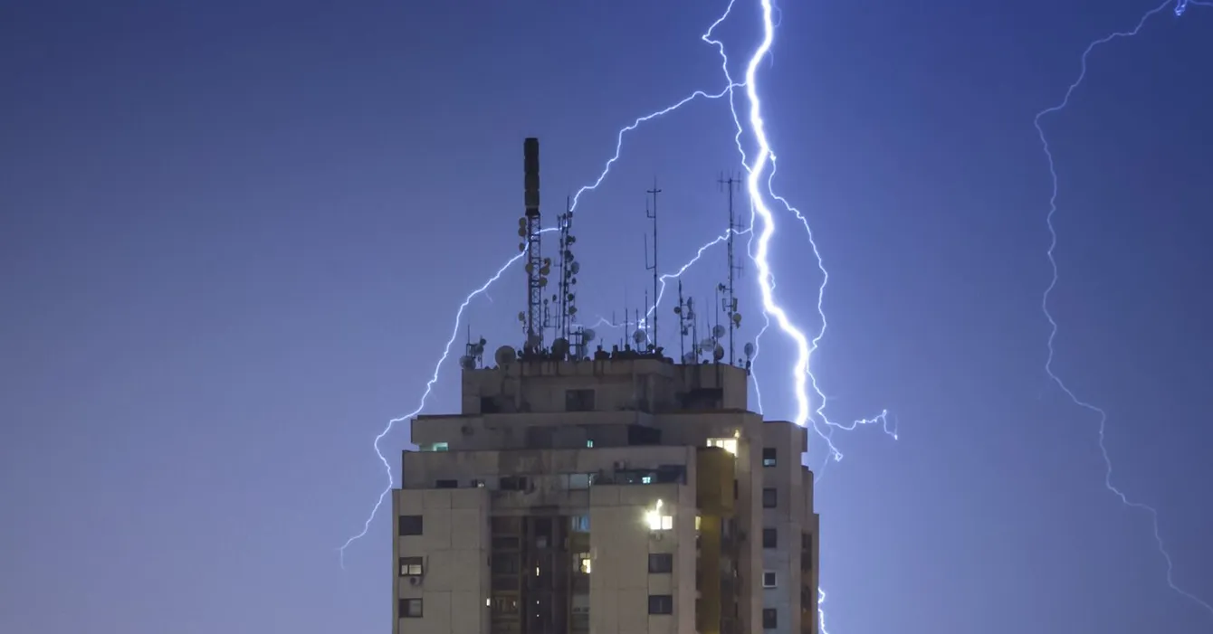 صاعقه گیر چیست